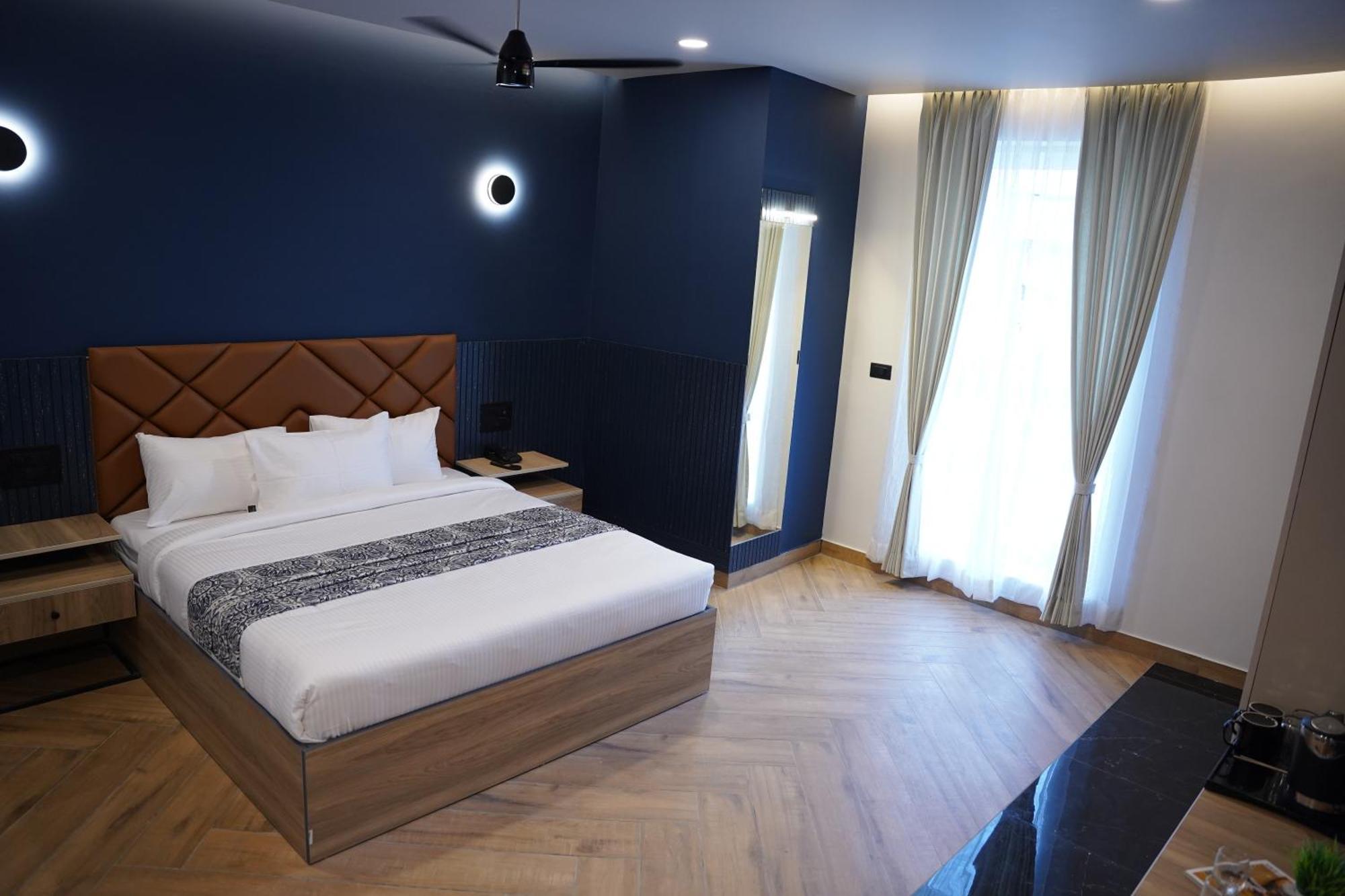 The Continental Inn & Suites Майсур Экстерьер фото
